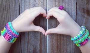 2400 piece loom band kit