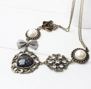 Bronze Pearl bowknot roses heart shaped retro Necklace