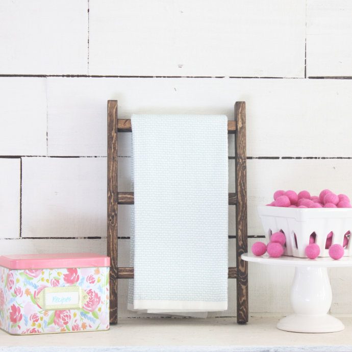 Tea Towel Ladder 4 Options for 19.99 (Reg. 25.99) + Free Shipping